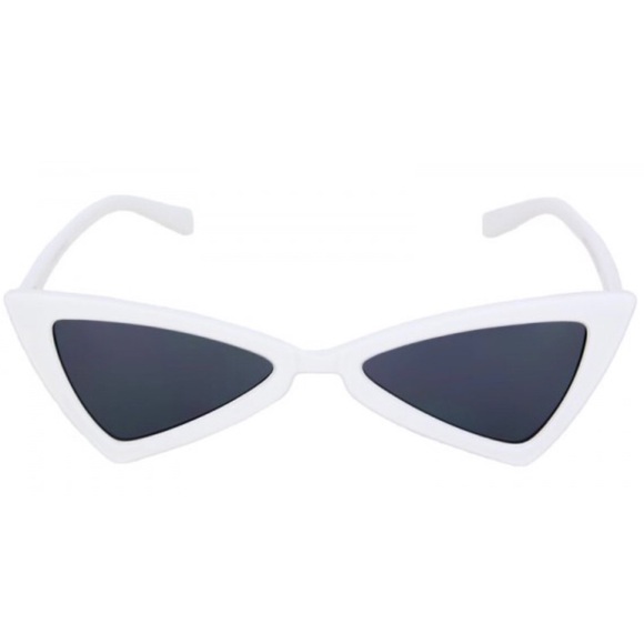 Accessories - ⚠️LAST PAIR ⚠️ White triangle sunglasses 🕶